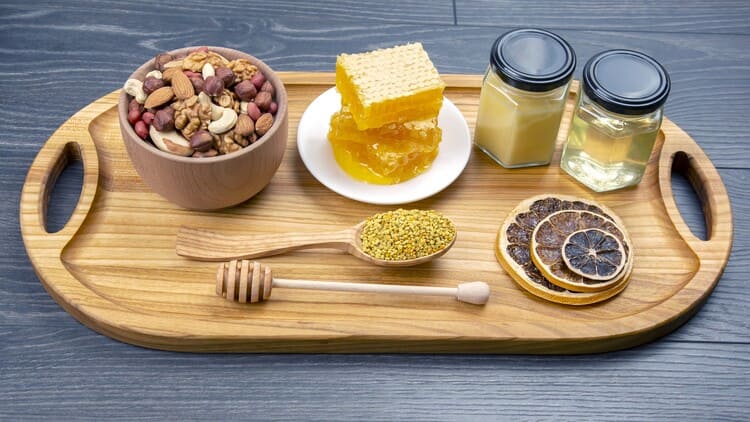 خرید عسل طبیعی/ عسل طبیعی/ عسل با موم